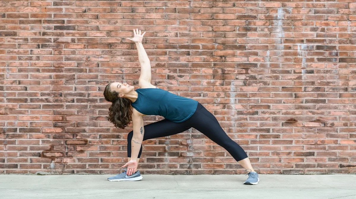 Main image for: Stuck sitting down all day? These 5 moves undo the damage